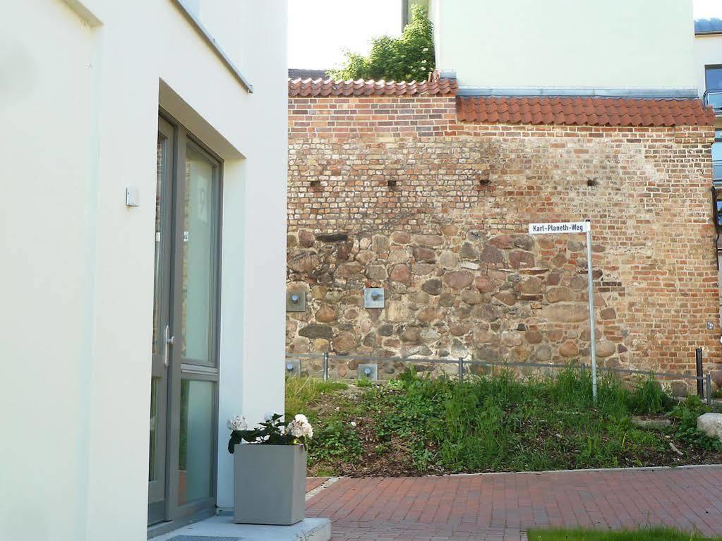 Ferienwohnung An Der Historischen Stadtmauer Rostock Exterior photo